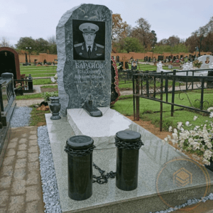 памятник для военного